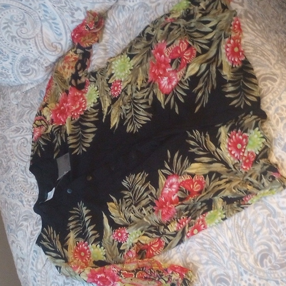 NWT-Ulla Popken floral blouse 16/18